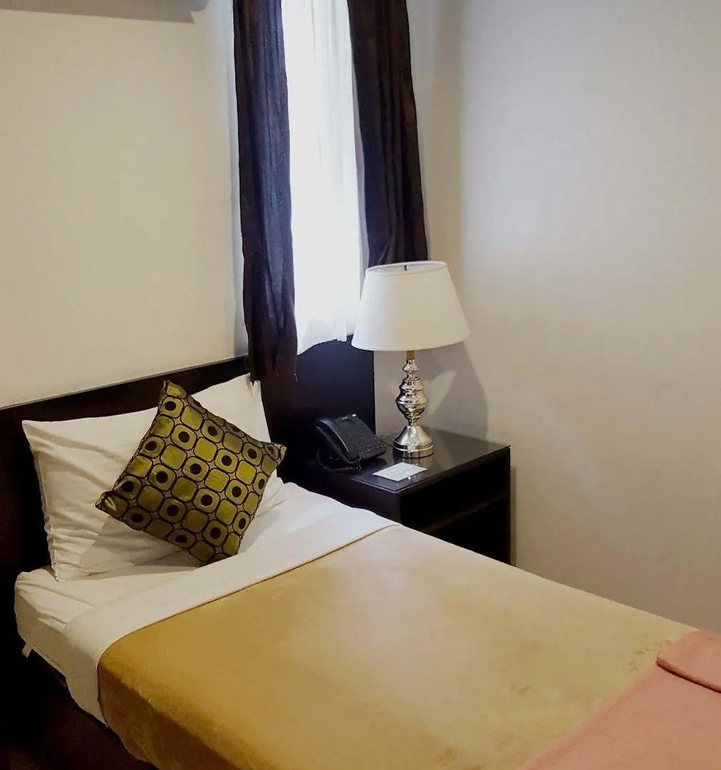 **  Gervasia Hotel Makati Makati City Filipinas